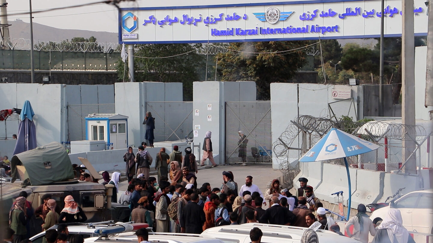 Perusahaan UEA Akan Lakukan Skrining Para Penumpang Dan Bagasi Di Bandara Afghanistan